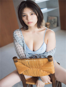 王佳怡